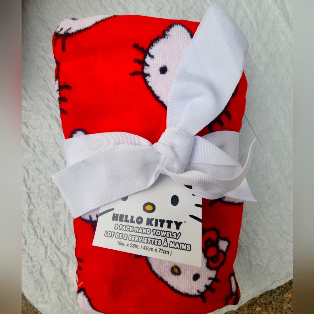 Hello Kitty Red and White Hand Towels